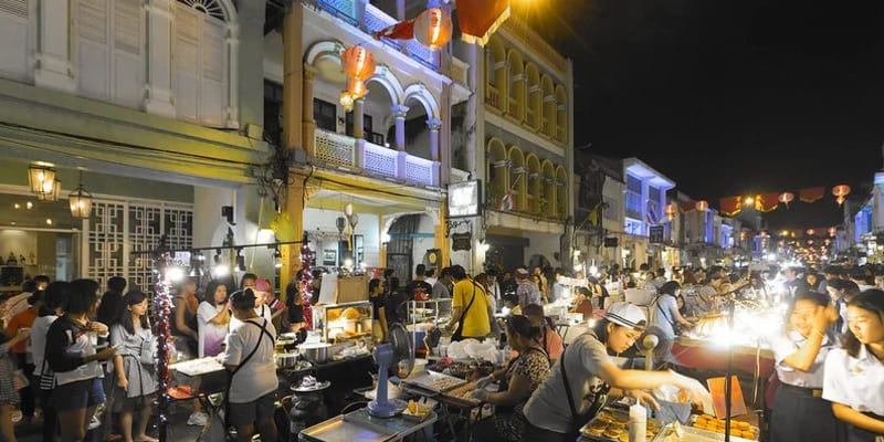 Shop and Eat at Weekend Night Market