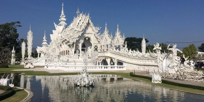 Chiang Rai’s White Temple (Wat Rong Khun)
