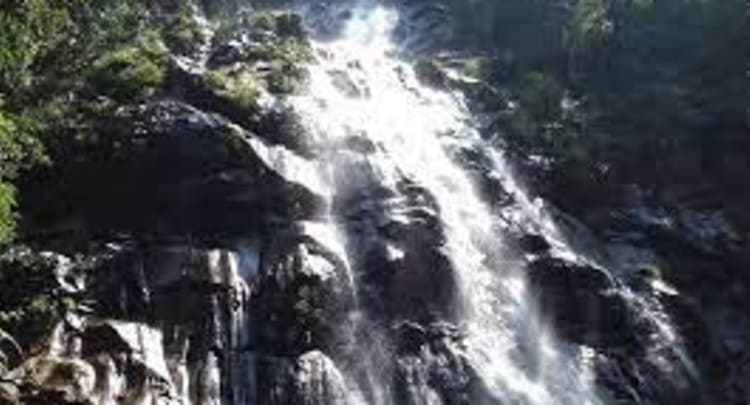 BEE Falls, Pachmari