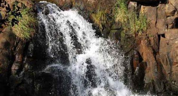 Lingmala Waterfall