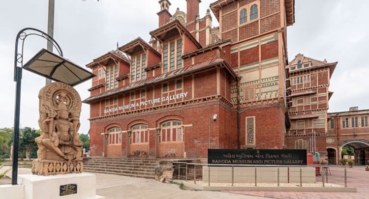 Baroda Museum And Picture Gallery