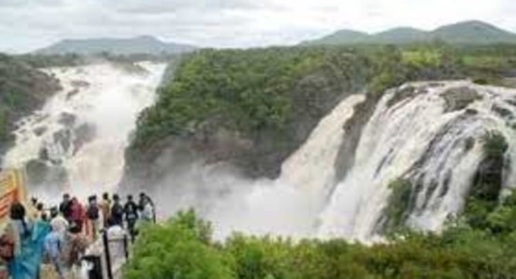 Shivanasamudra Falls