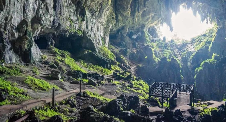 Fairy Caves, Kuching, Malaysia