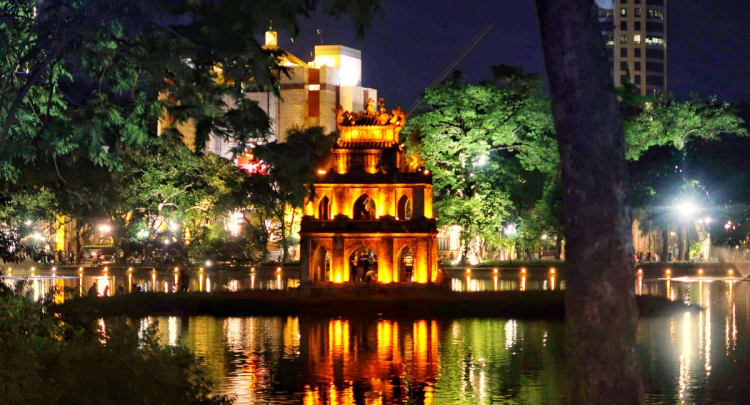 Hoan Kiem Lake