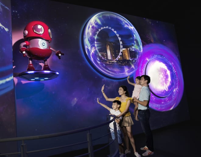 Singapore Flyer and Time Capsule Image