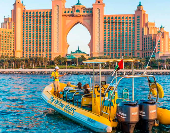 Boat ride in Dubai of 90 min Image