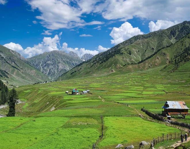 Warwan Valley Trek Image