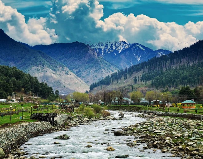 Srinagar to Pahalgam Day Trip Image