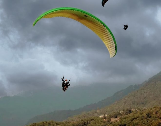 Paragliding In Shimla Image