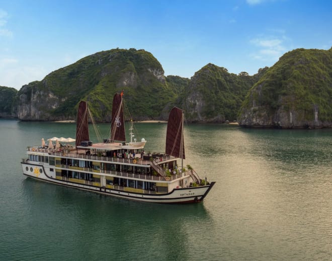 Halong Bay Luxury Cruise from Hanoi Image