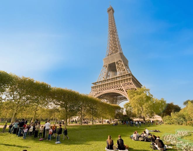 Eiffel Tower Tickets Image