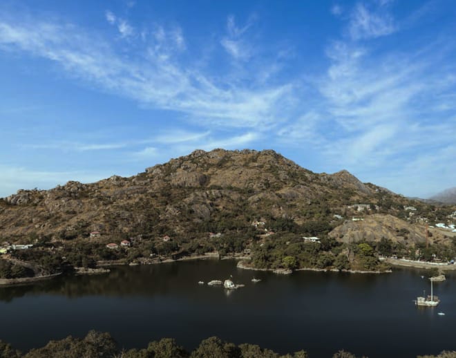 Udaipur To Mount Abu One Day Tour Package Image