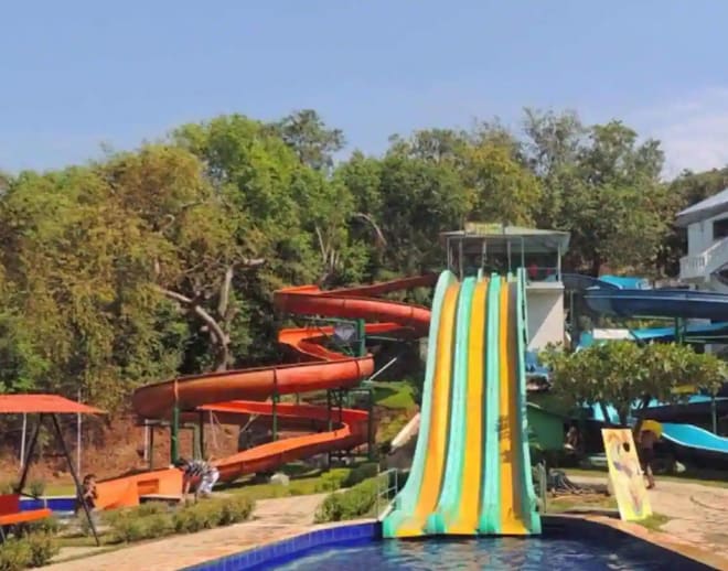 Splashdown Waterpark Goa Tickets Image