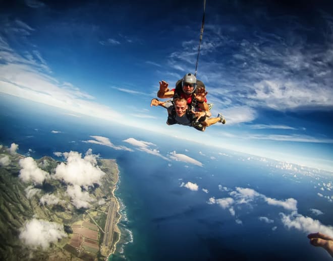 Skydiving in Maldives Image