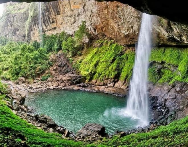 Devkund Waterfall Trek from Mumbai Image