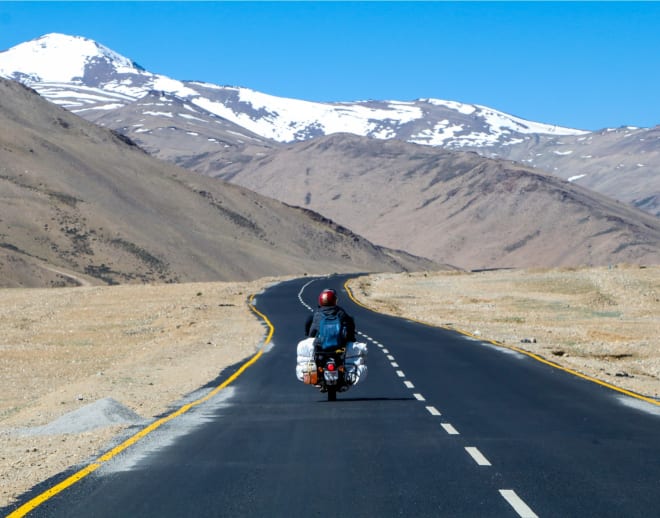 Manali Leh Srinagar Bike Trip | Free Shikara Ride Image