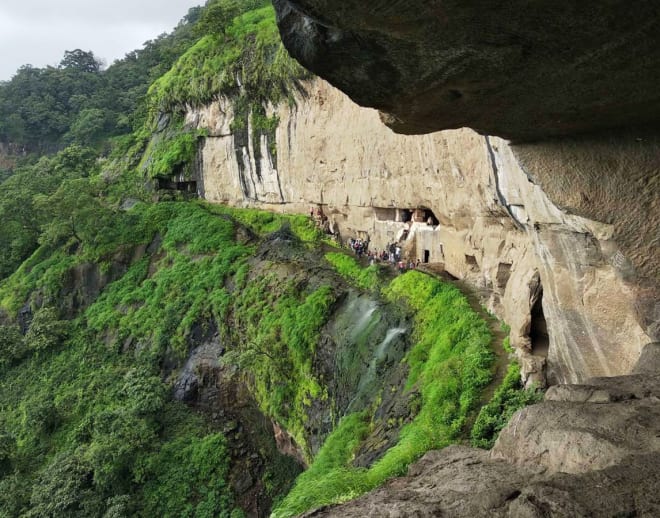 Ganpati Gadad Caves Trek Image