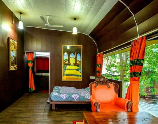 Caravan Resort Vadodara| Tree House Image