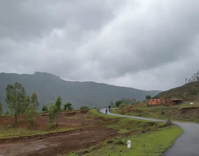 Raireshwar Kenjalgad Trek Image