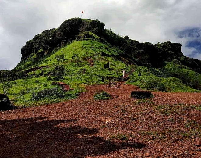 Raireshwar fort trek from Pune Image