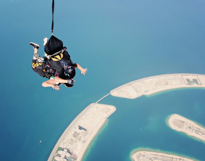 Skydiving in Dubai Image