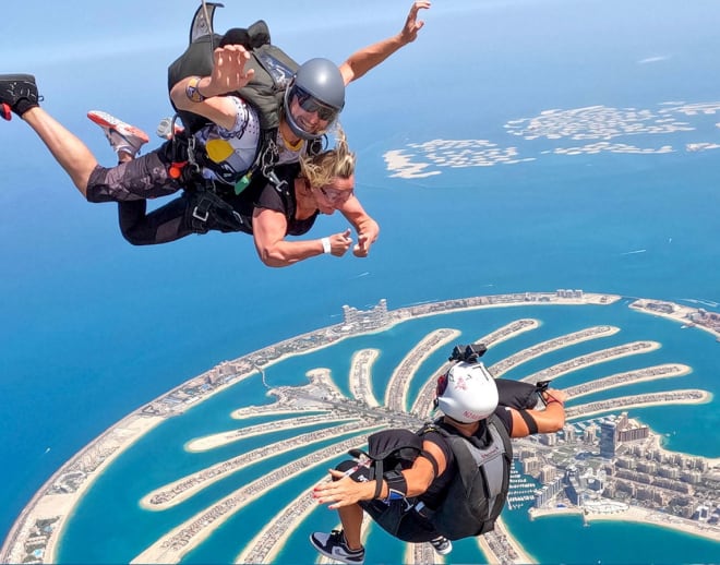 Skydiving in Dubai Image