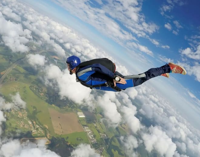 Skydiving in Delhi Image