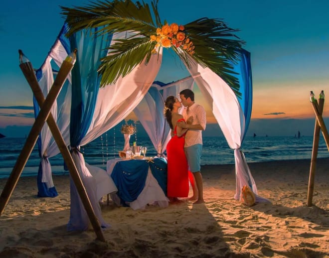 Romantic Candle Light Dinner In Andaman Image