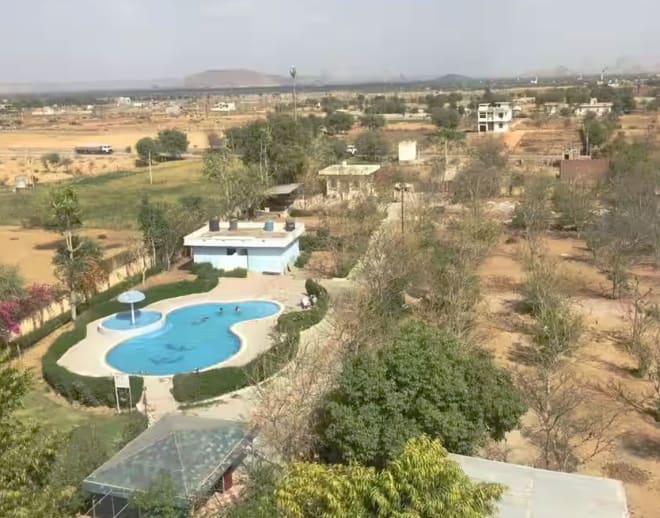 Hill Side Resort Day Out in Jaipur Image