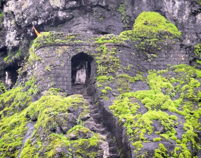 Harihar Fort Trek Image