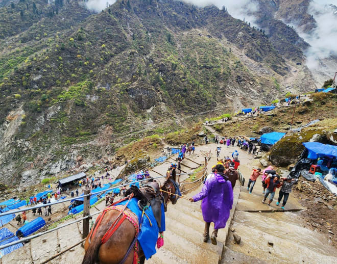 Kedarnath Trek from Gaurikund Image