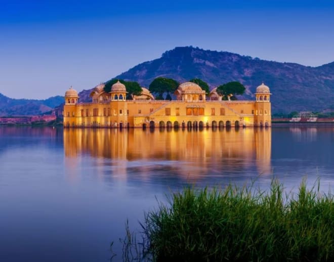 Experience Jaipur By Night Image