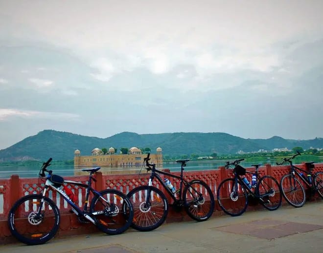 Bicycle Ride in Jaipur Image