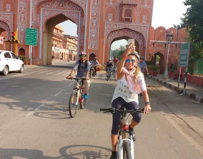 3-Hour Morning Bike Tour of Jaipur Image