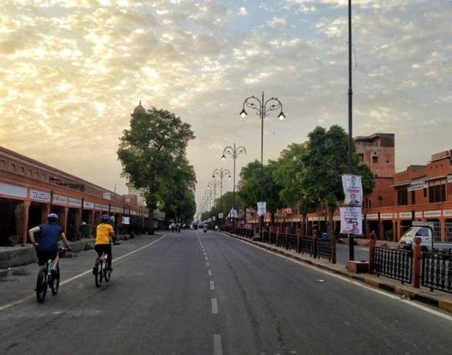 3-Hour Morning Bike Tour of Jaipur Image