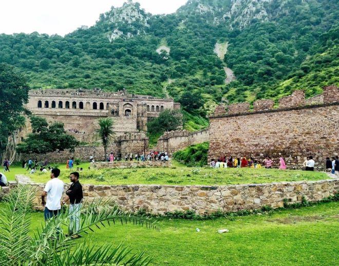 Bhangarh One-Day Excursion Tour Image