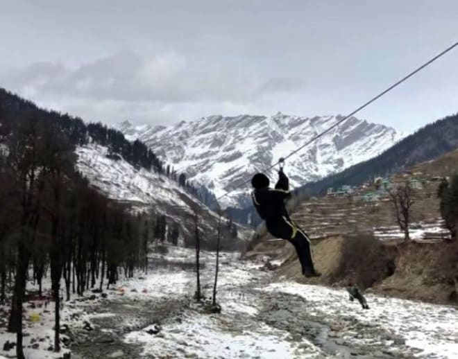 Experience Zipline in Solang Valley, Manali Image