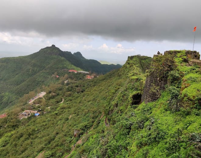 Purandar Fort Trek, Pune Image