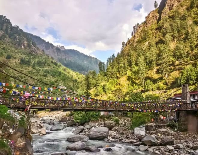 Parvati Valley with Kheerganga Trek Image