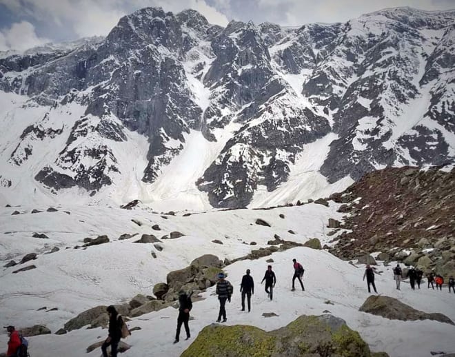 Beas Kund Trek in Winter Image