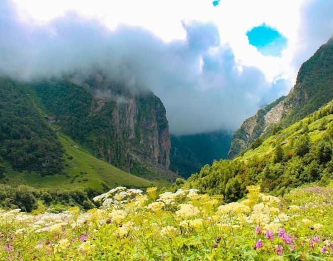 Valley of Flowers Trek from Ahmedabad Image