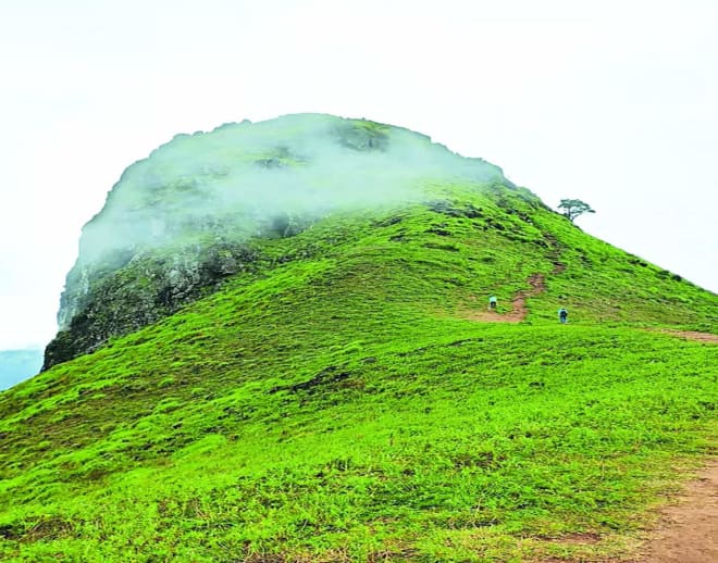 ettina bhuja trek Image