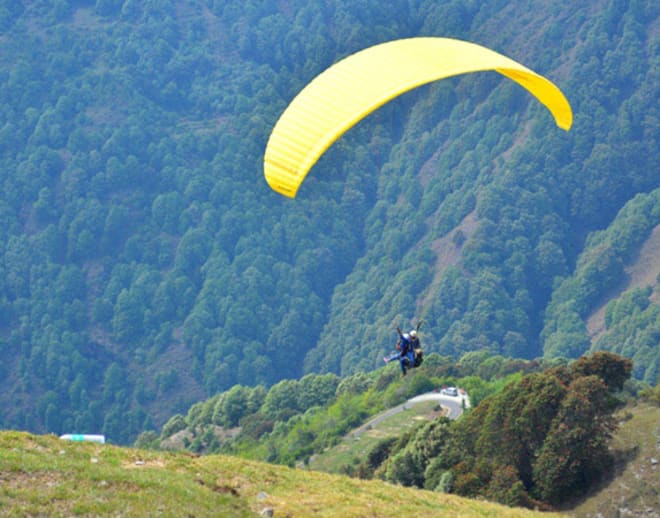 Paragliding in Nainital Image