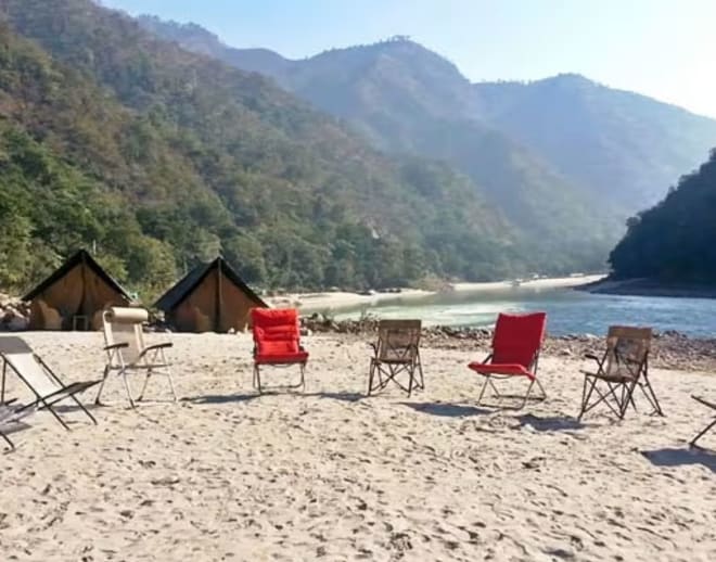 Family Camping In Rishikesh Image