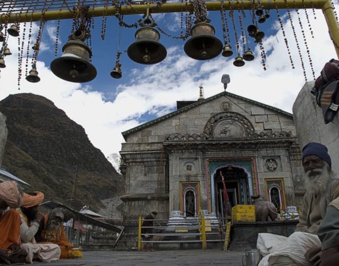 Kedarnath Temple Trek Image
