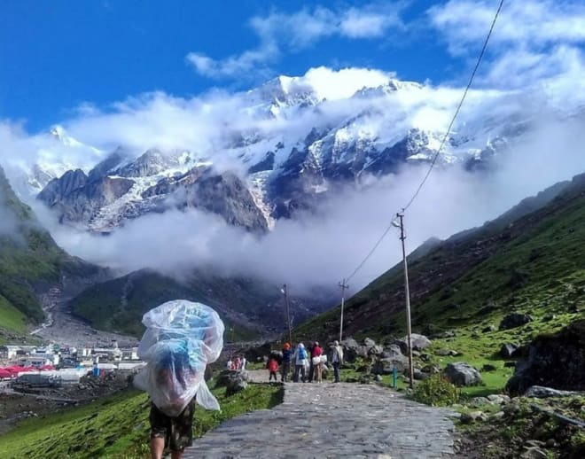 Kedarnath Temple Trek Image