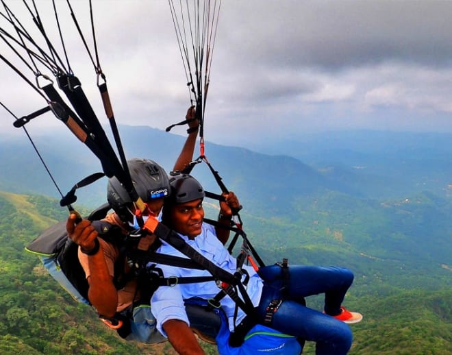 Paragliding in Vagamon Image