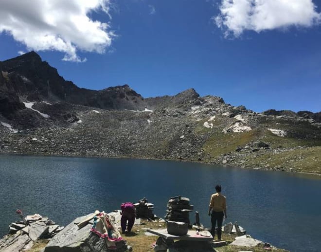 Barafsar Lake Trek Image