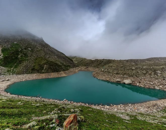 Satopanth lake trek Image