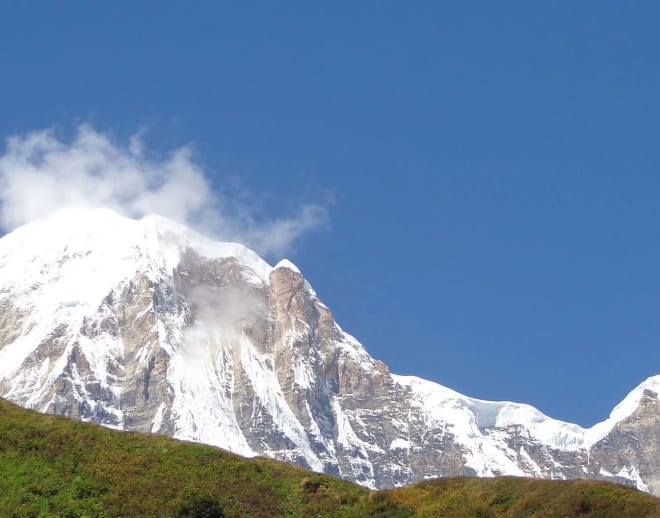 Sour tal trek Image